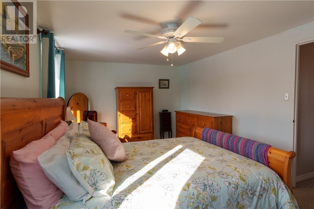 2365 Grenoble Unit# 29, Sudbury, ON - Indoor Photo Showing Bedroom