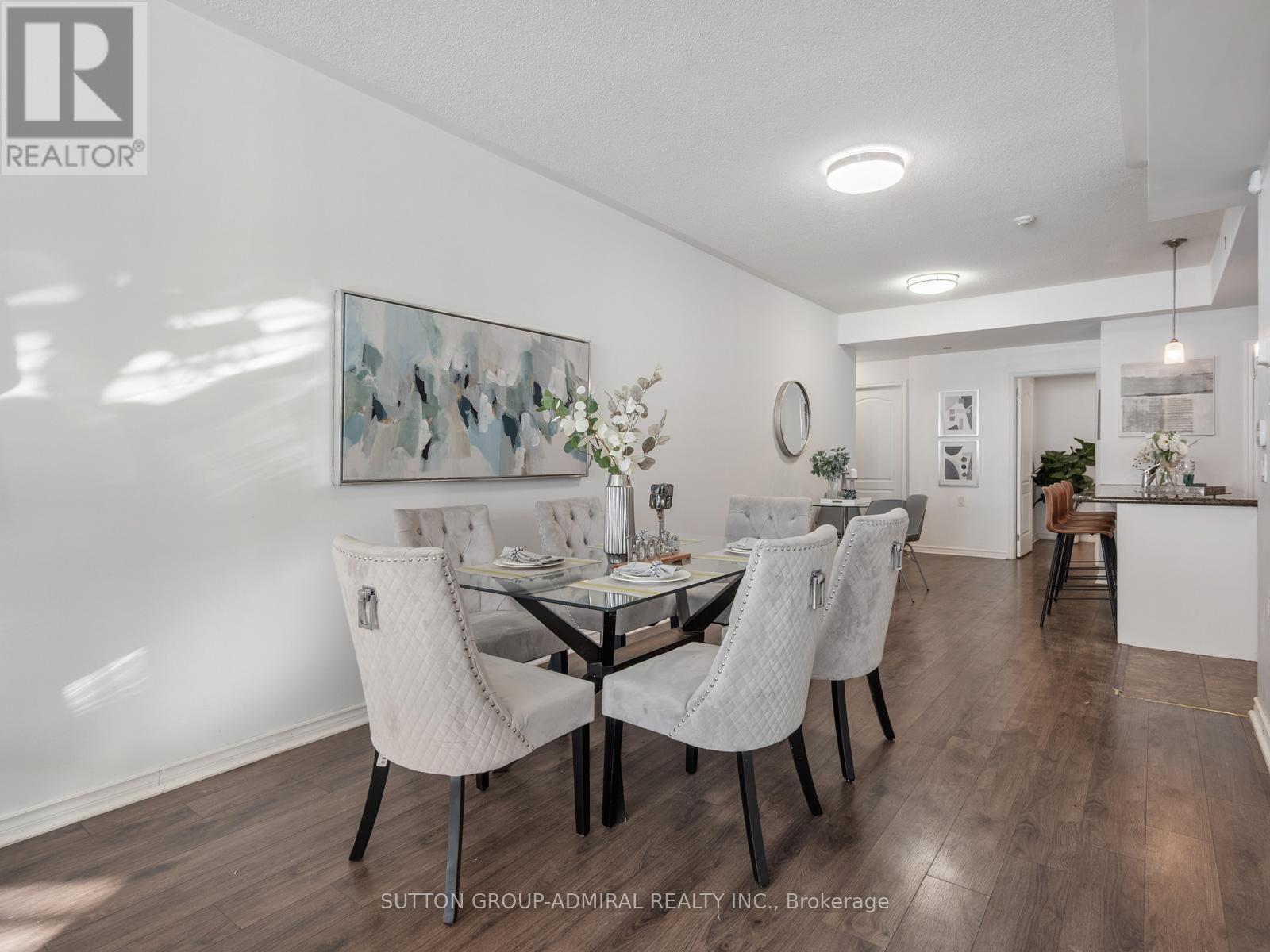 101 - 9589 Keele Street, Vaughan, ON - Indoor Photo Showing Dining Room