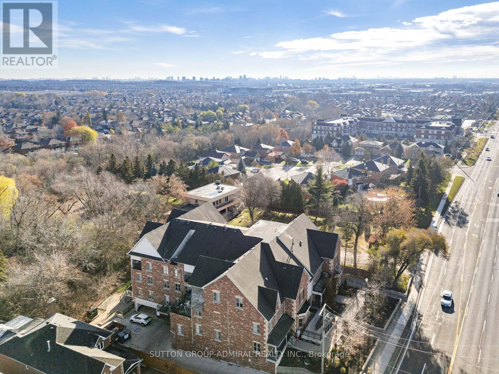 101 - 9589 Keele Street, Vaughan, ON - Outdoor With View