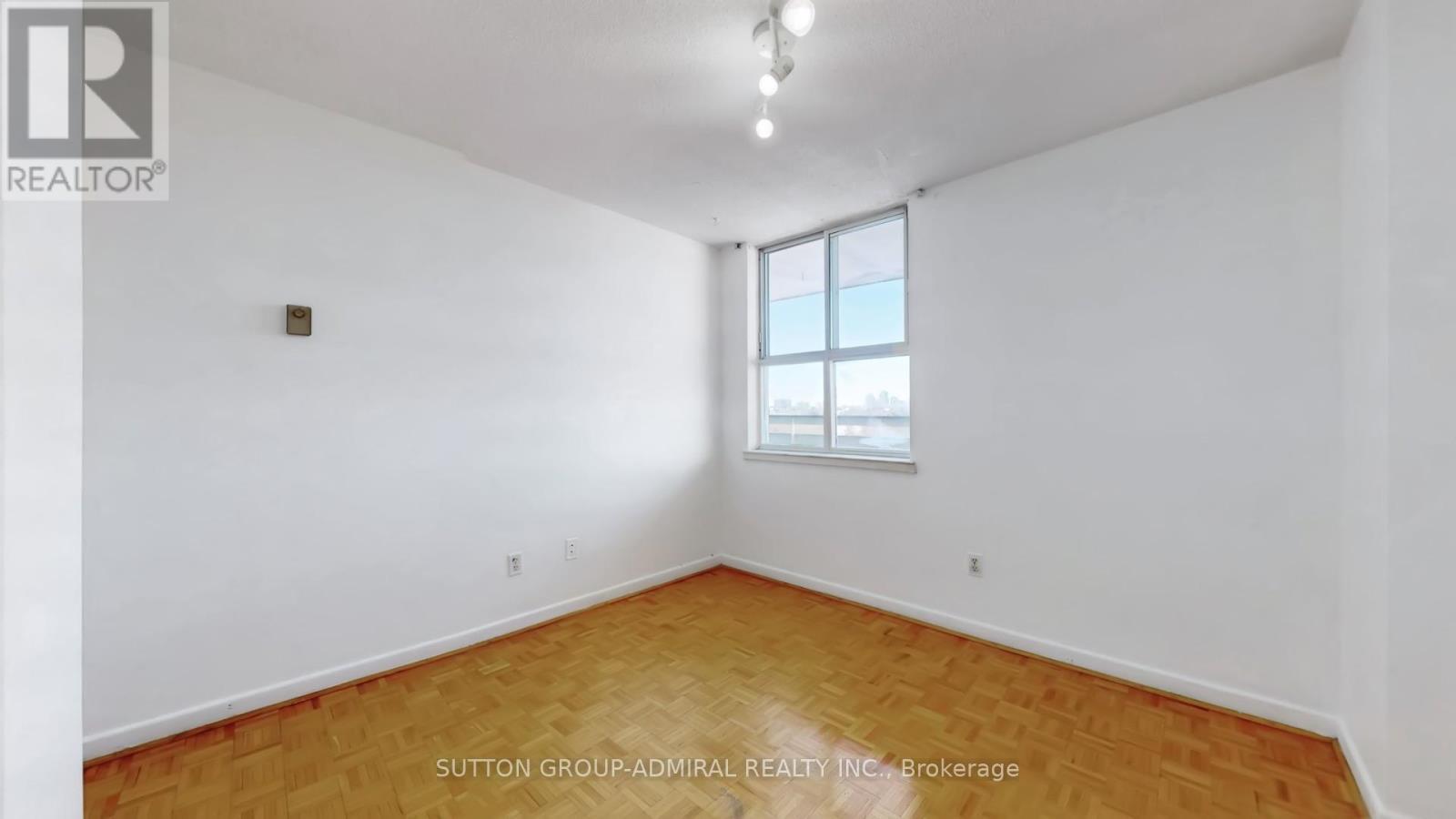 901 - 80 Inverlochy Boulevard, Markham, ON - Indoor Photo Showing Other Room