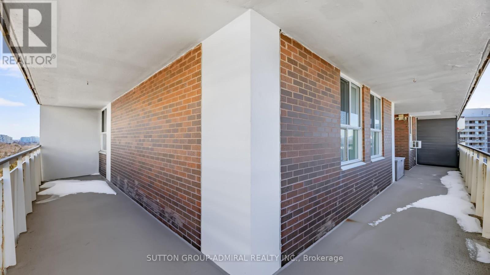 901 - 80 Inverlochy Boulevard, Markham, ON - Outdoor With Balcony With Exterior