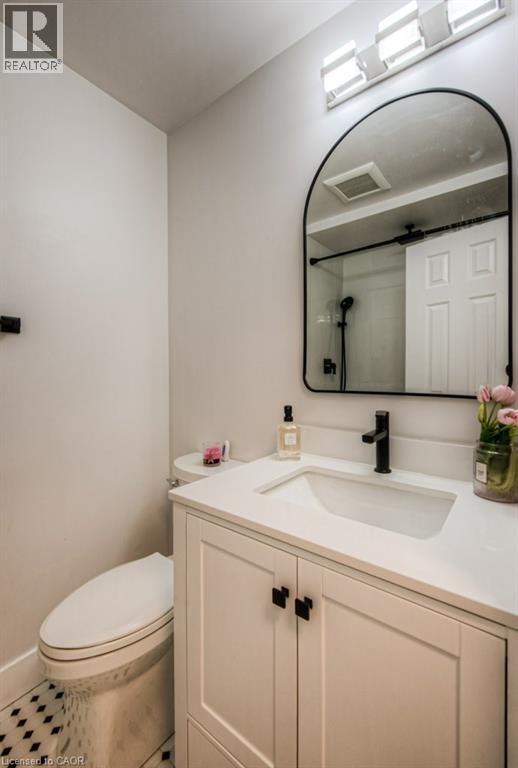 23 Carberry Road, Erin, ON - Indoor Photo Showing Bathroom
