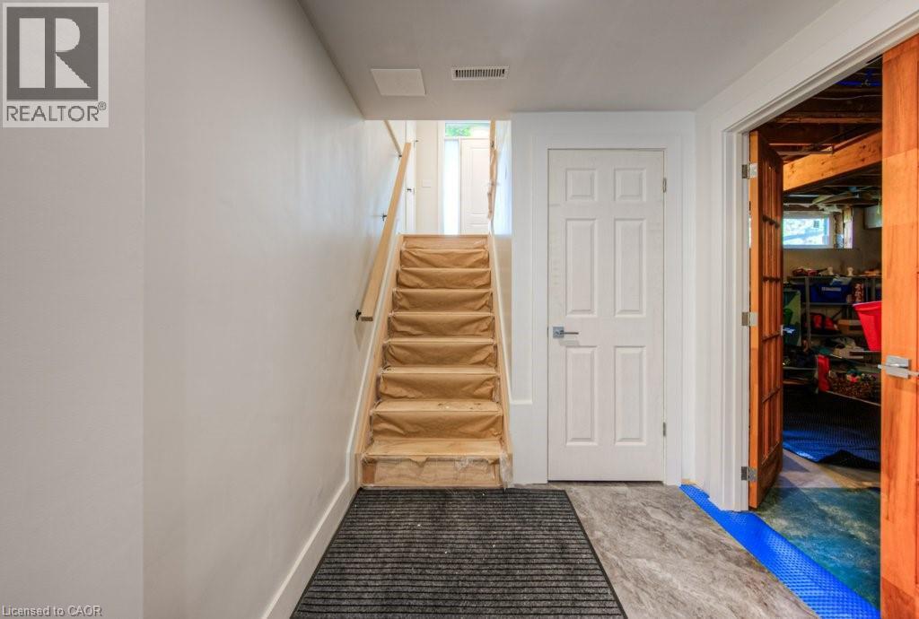 23 Carberry Road, Erin, ON - Indoor Photo Showing Other Room