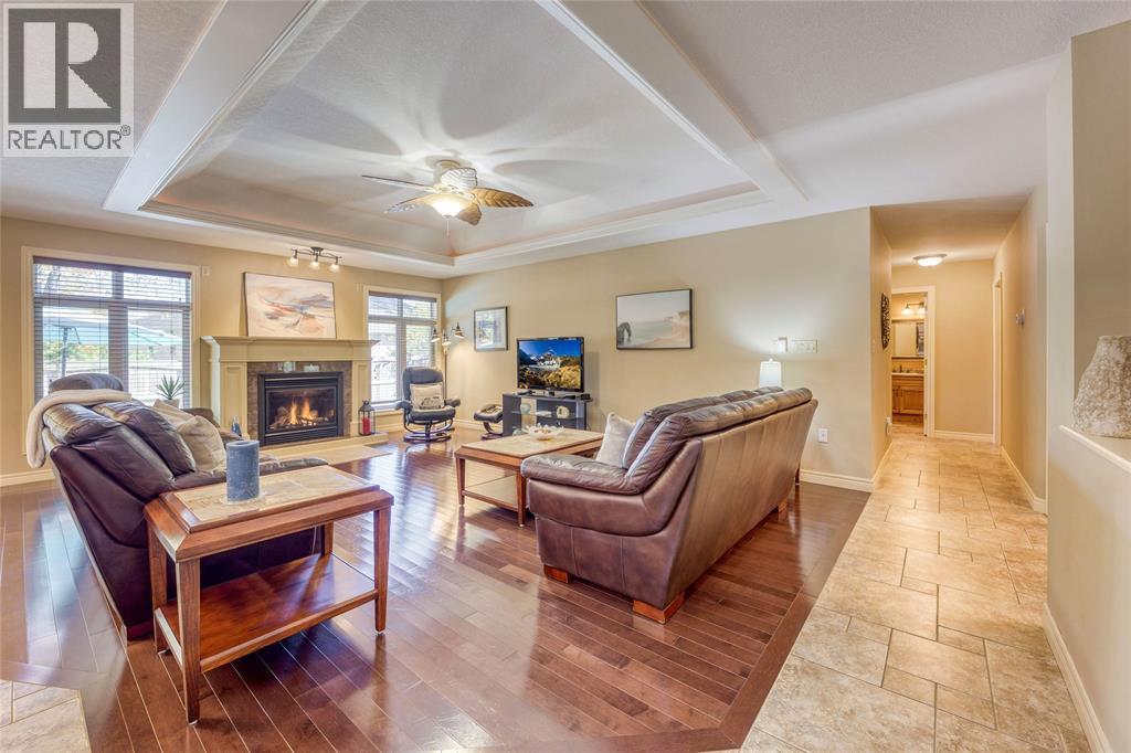 216 Gemstone Court, Sarnia, ON - Indoor Photo Showing Living Room With Fireplace