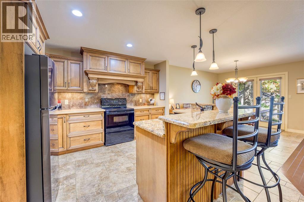 216 Gemstone Court, Sarnia, ON - Indoor