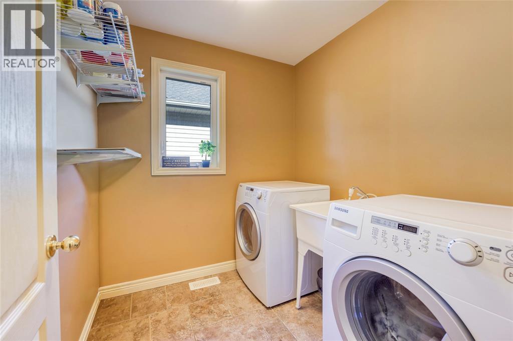 216 Gemstone Court, Sarnia, ON - Indoor Photo Showing Laundry Room