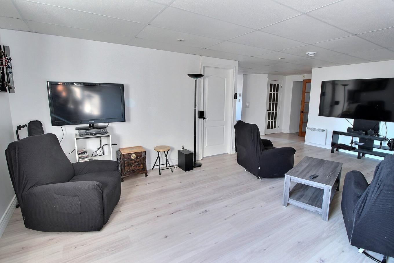 Salon - 10208 Ch. De L'Éden, Rouyn-Noranda, QC - Indoor Photo Showing Living Room