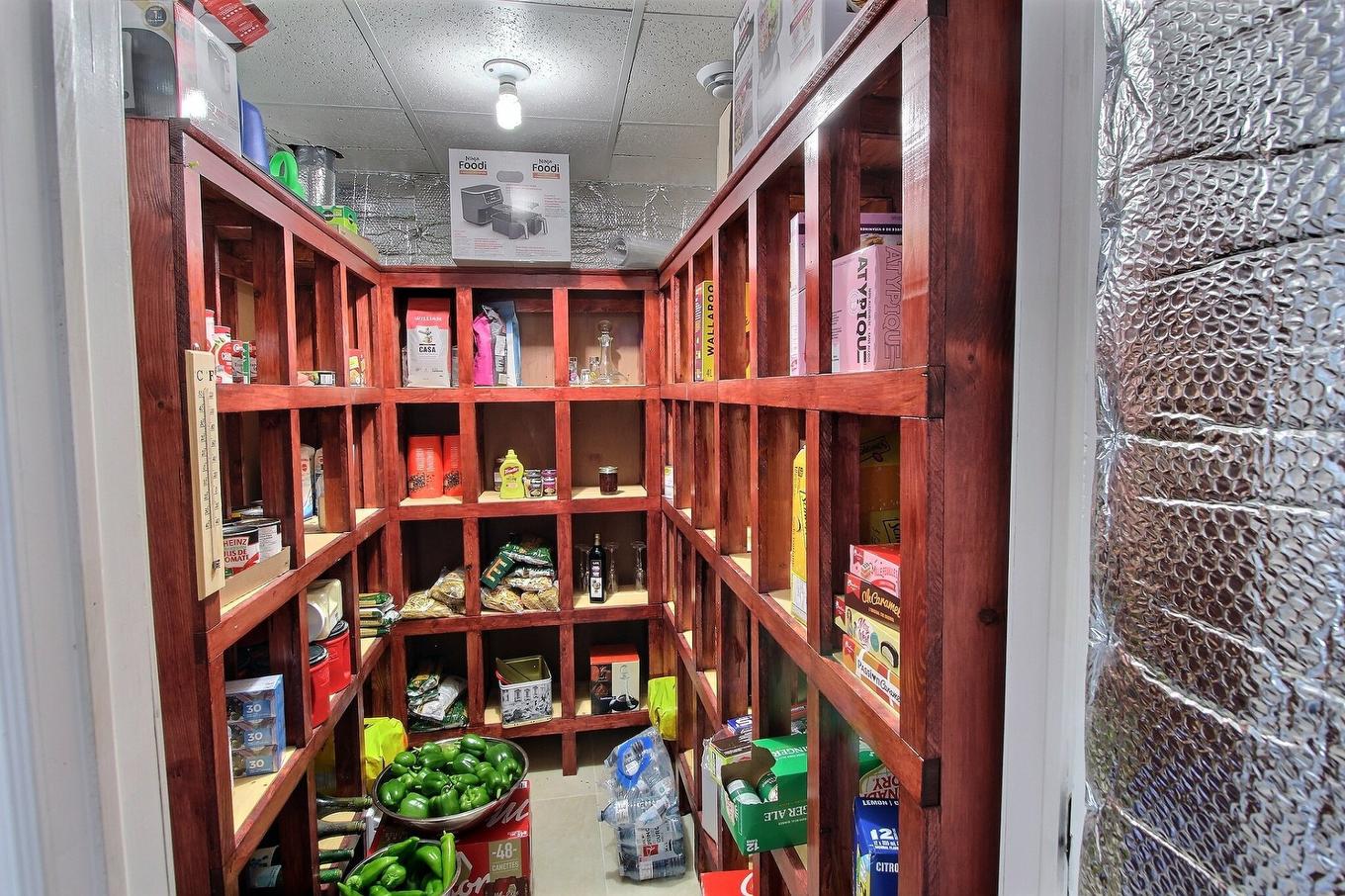 Cave/Chambre froide - 10208 Ch. De L'Éden, Rouyn-Noranda, QC - Indoor