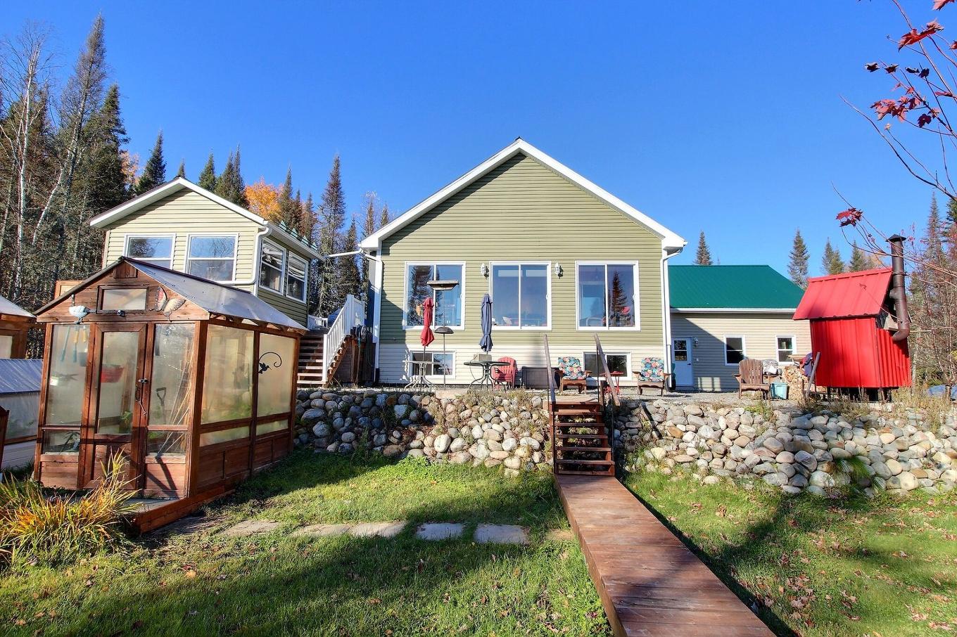 Face arrière - 10208 Ch. De L'Éden, Rouyn-Noranda, QC - Outdoor