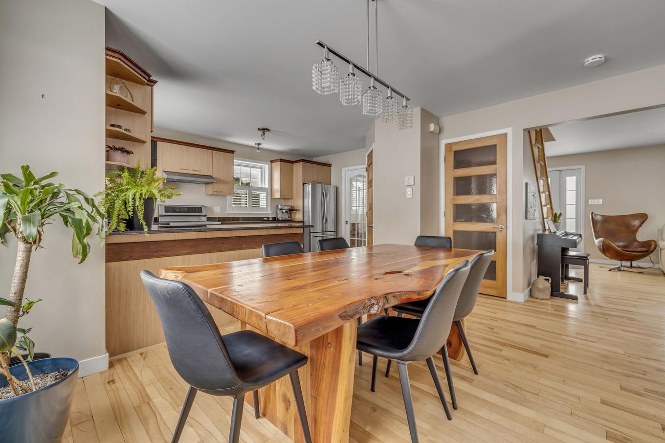 Salle à manger - 434 Rue Simonne-Monet-Chartrand, Lévis (Les Chutes-De-La-Chaudière-Ouest), QC - Indoor Photo Showing Dining Room