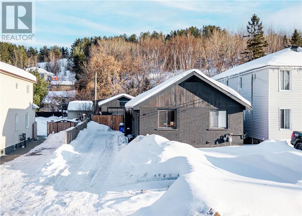 39 Copper Street, Sudbury, ON - Outdoor