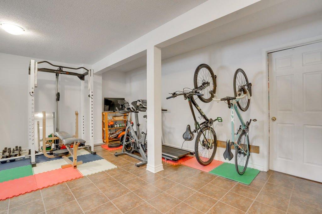 Salle familiale - 16 Av. De La Citadelle, Gatineau (Hull), QC - Indoor