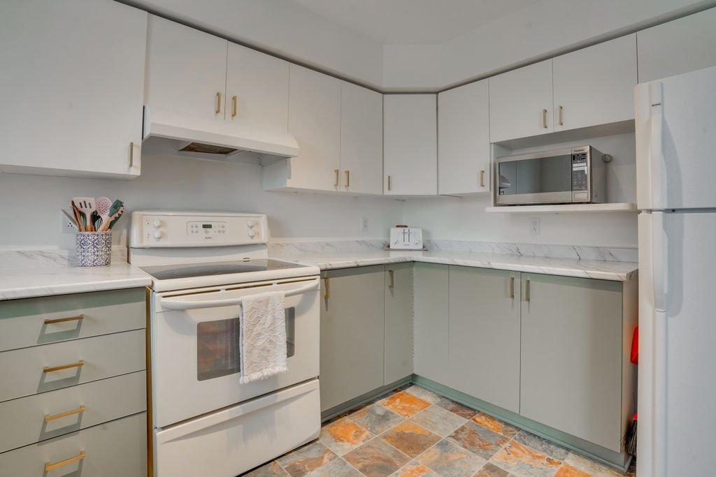 Cuisine - 16 Av. De La Citadelle, Gatineau (Hull), QC - Indoor Photo Showing Kitchen