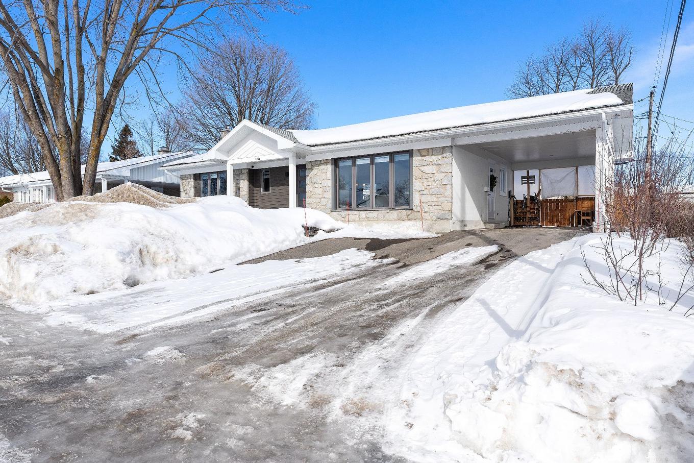 Façade - 6820 Av. Poirier, Québec (Charlesbourg), QC - Outdoor