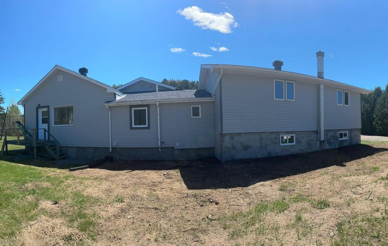 Face arrière - 1671 Ch. De Rockway Valley, Amherst, QC - Outdoor With Exterior