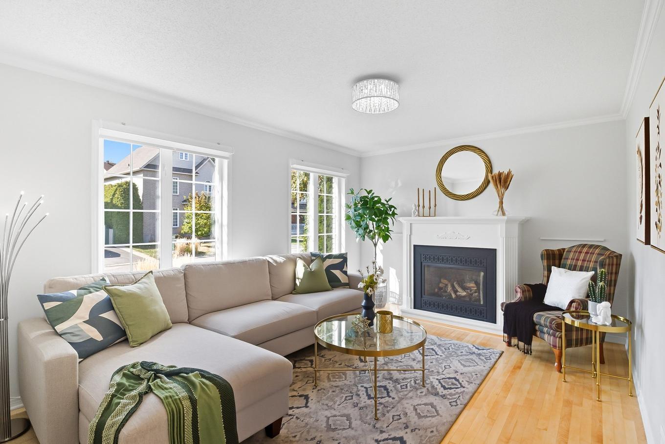 Salon - 45 Rue Du Firmament, Gatineau (Hull), QC - Indoor Photo Showing Living Room With Fireplace