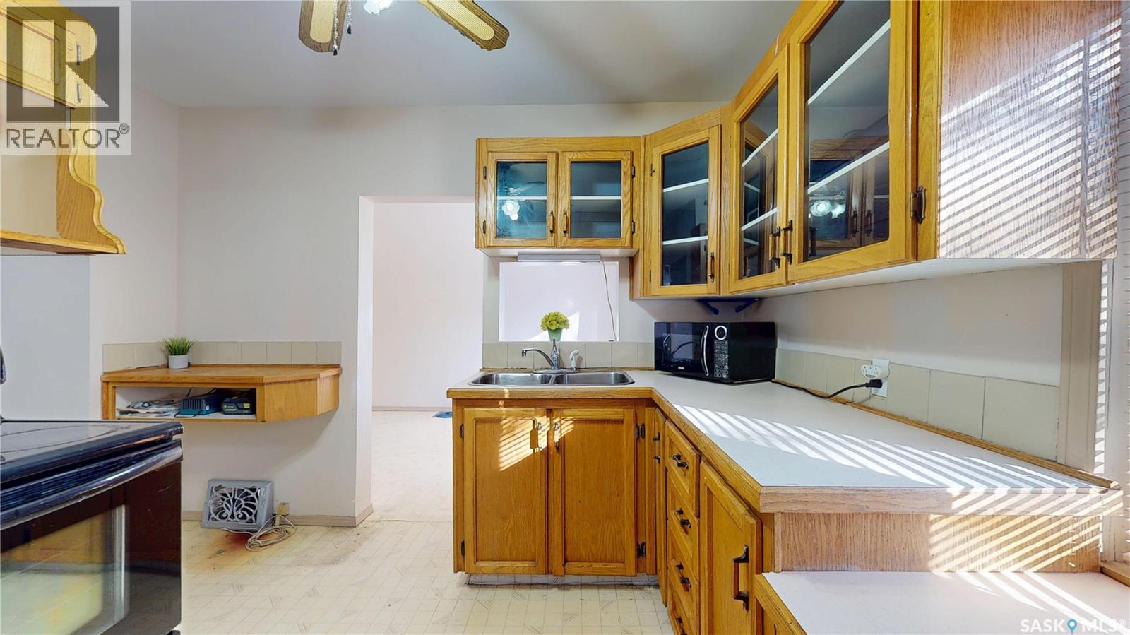 1007 Garnet Street, Regina, SK - Indoor