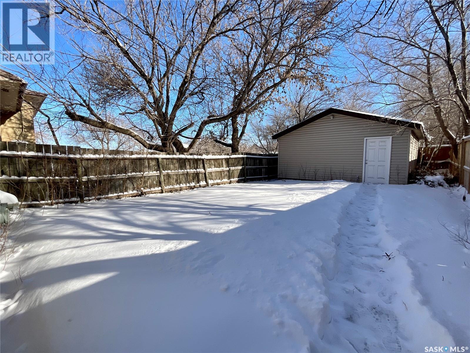 1007 Garnet Street, Regina, SK - Outdoor