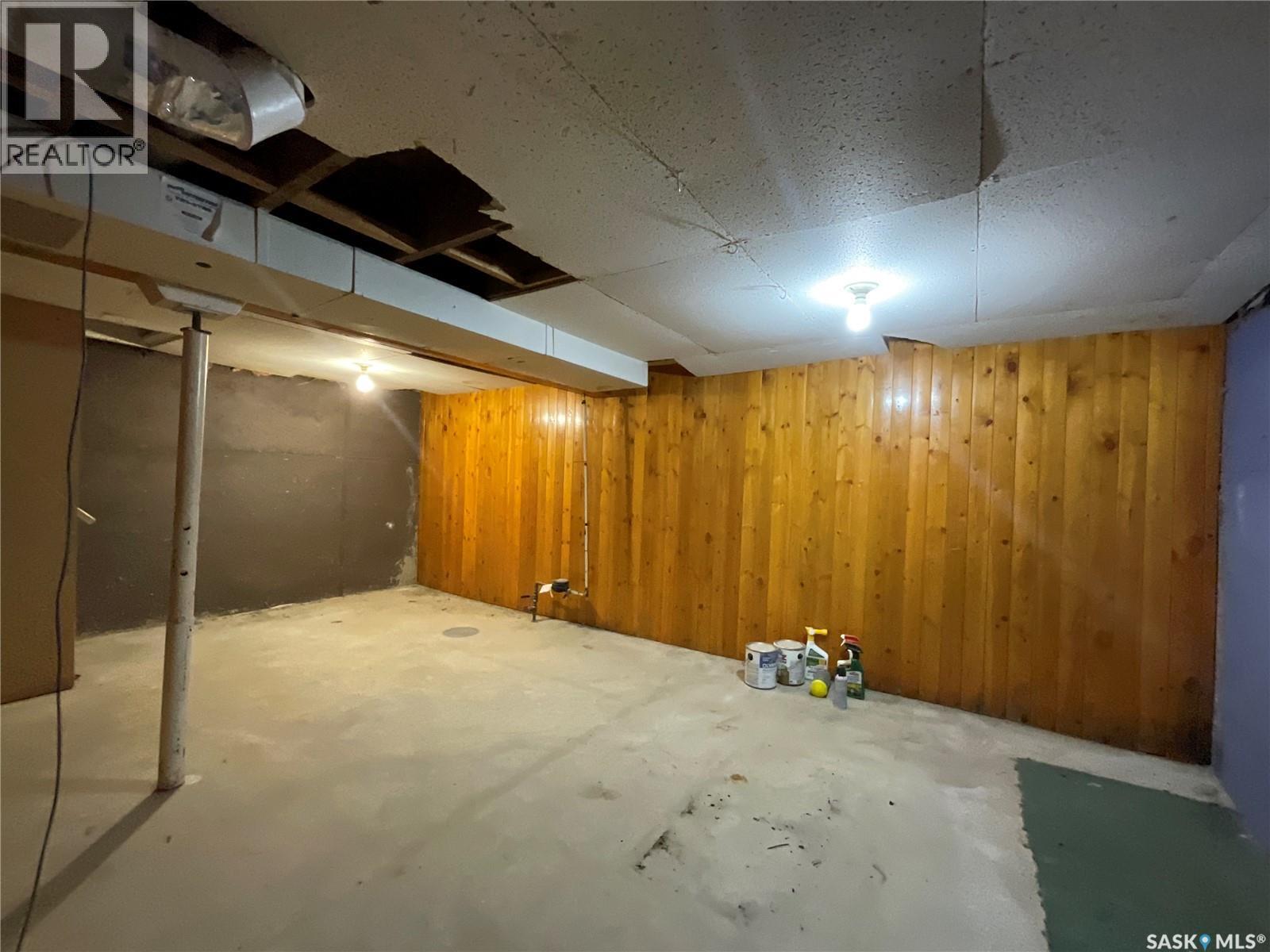 1007 Garnet Street, Regina, SK - Indoor Photo Showing Basement