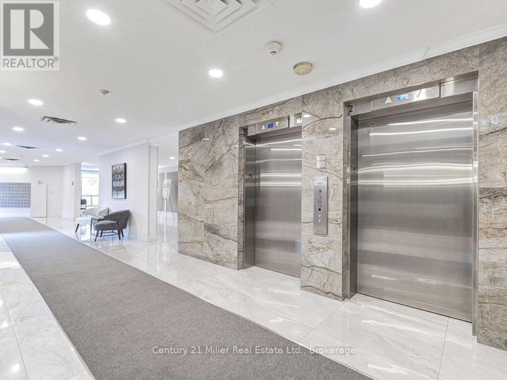 1009 - 5090 Pinedale Avenue, Burlington (Appleby), ON - Indoor Photo Showing Other Room