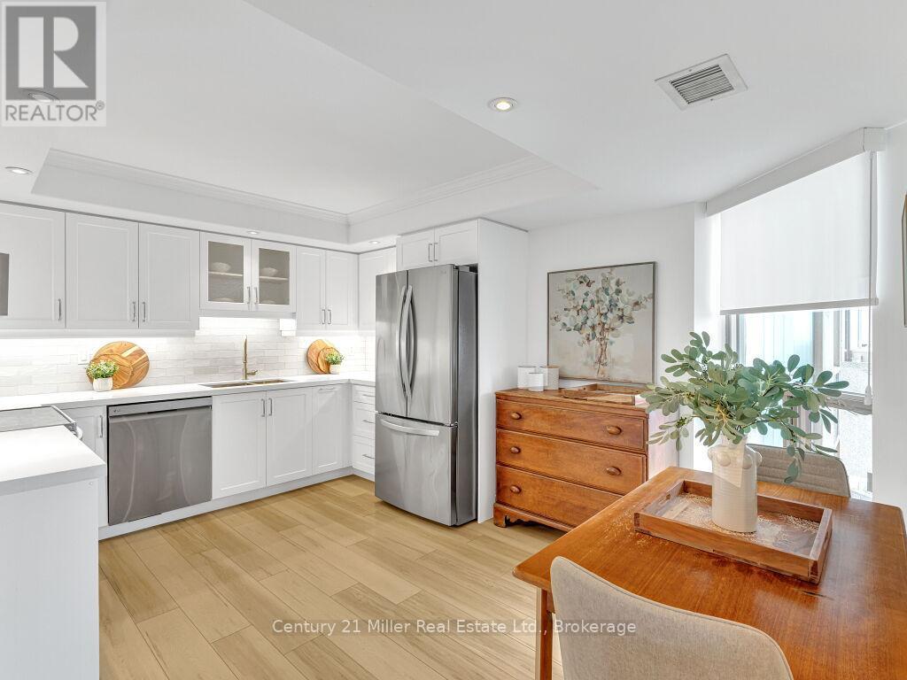 1009 - 5090 Pinedale Avenue, Burlington (Appleby), ON - Indoor Photo Showing Kitchen