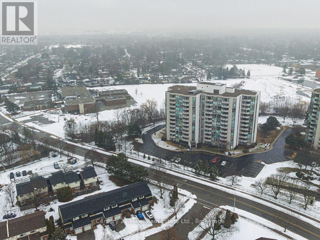 1009 - 5090 Pinedale Avenue, Burlington (Appleby), ON - Outdoor With Body Of Water With View
