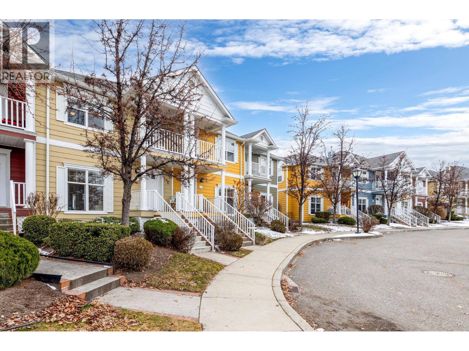 380 Providence Avenue Unit# 6, Kelowna, BC - Outdoor With Facade