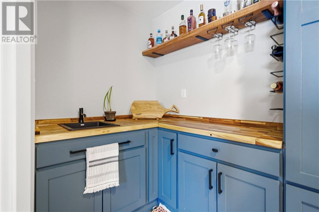 983 Buckingham Drive, Sudbury, ON - Indoor