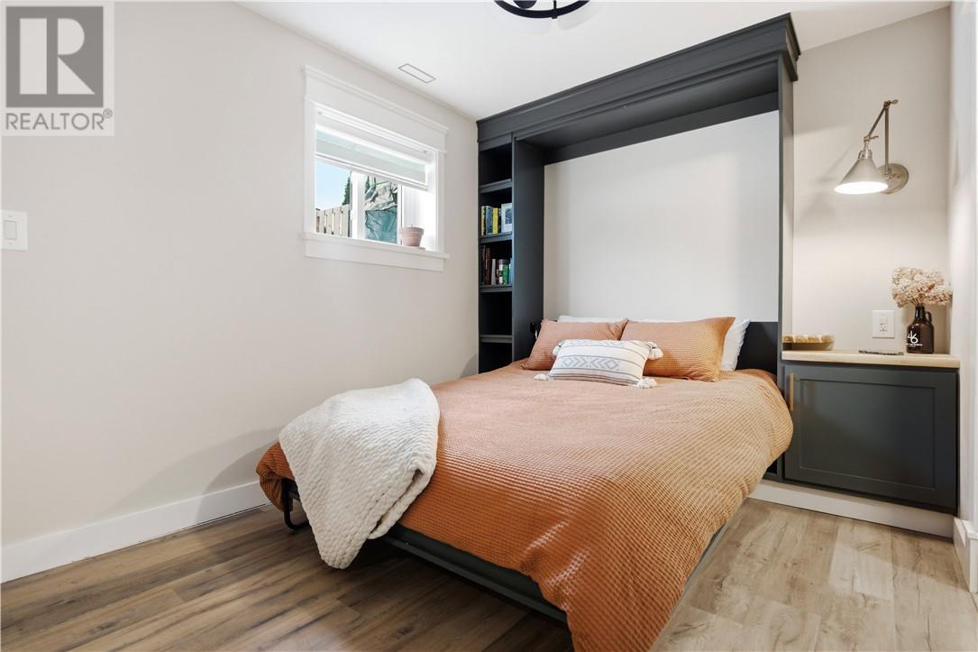 983 Buckingham Drive, Sudbury, ON - Indoor Photo Showing Bedroom