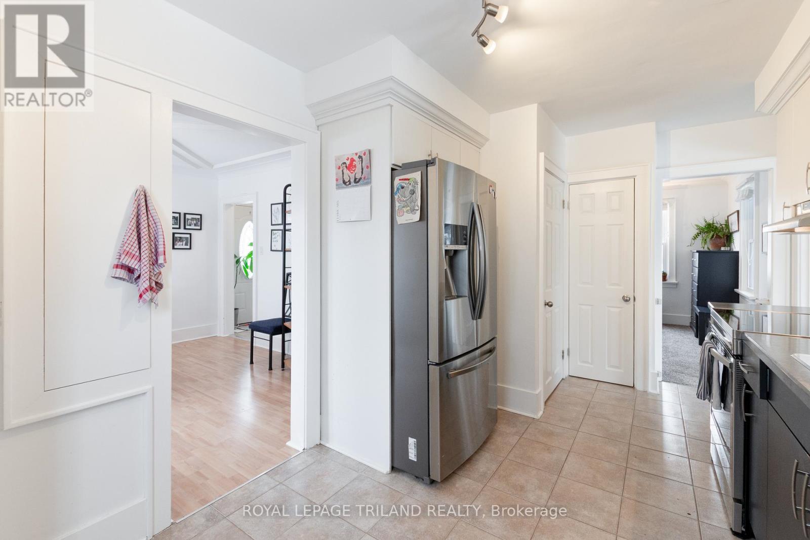 90 Locust Street, St. Thomas, ON - Indoor Photo Showing Other Room