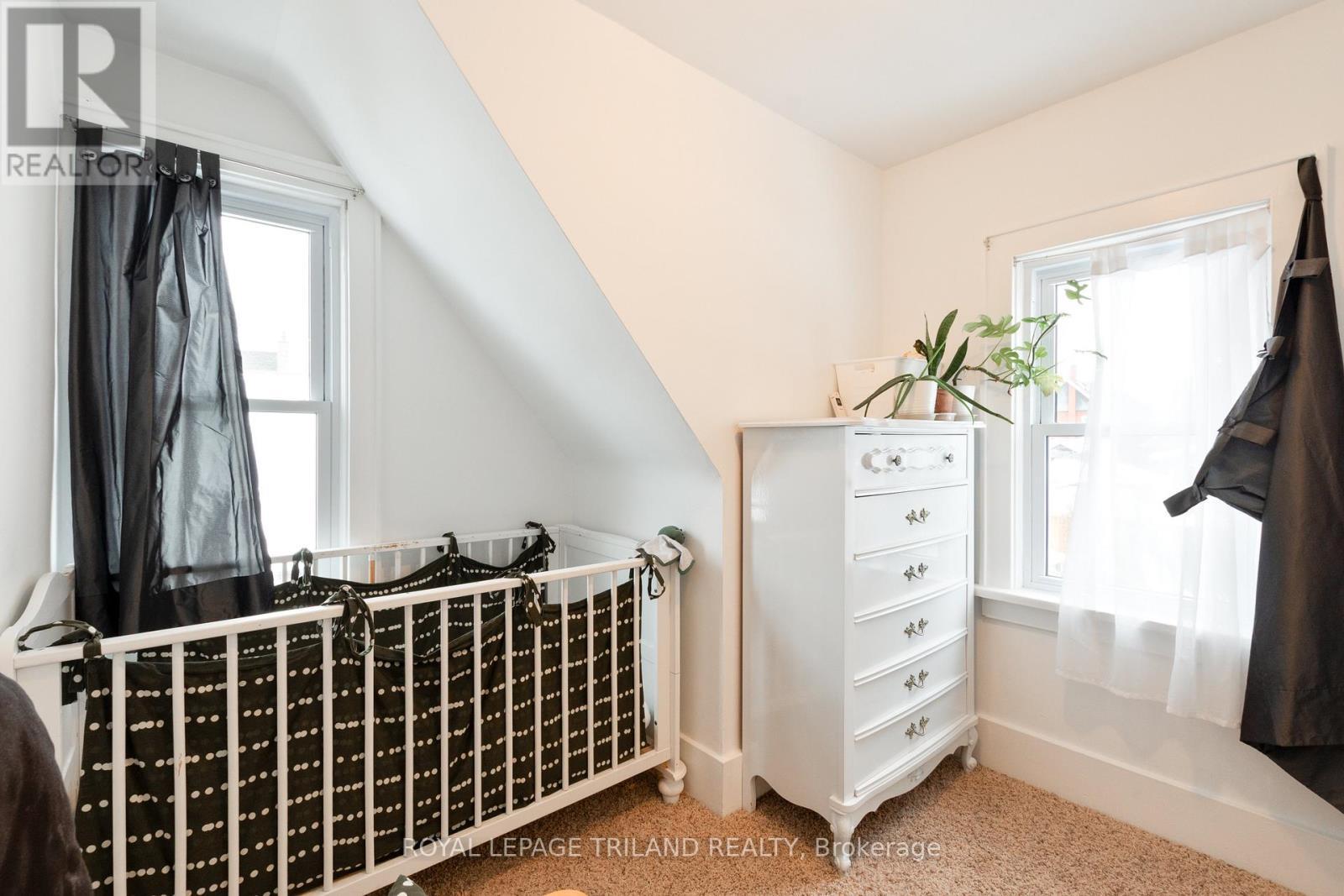 90 Locust Street, St. Thomas, ON - Indoor