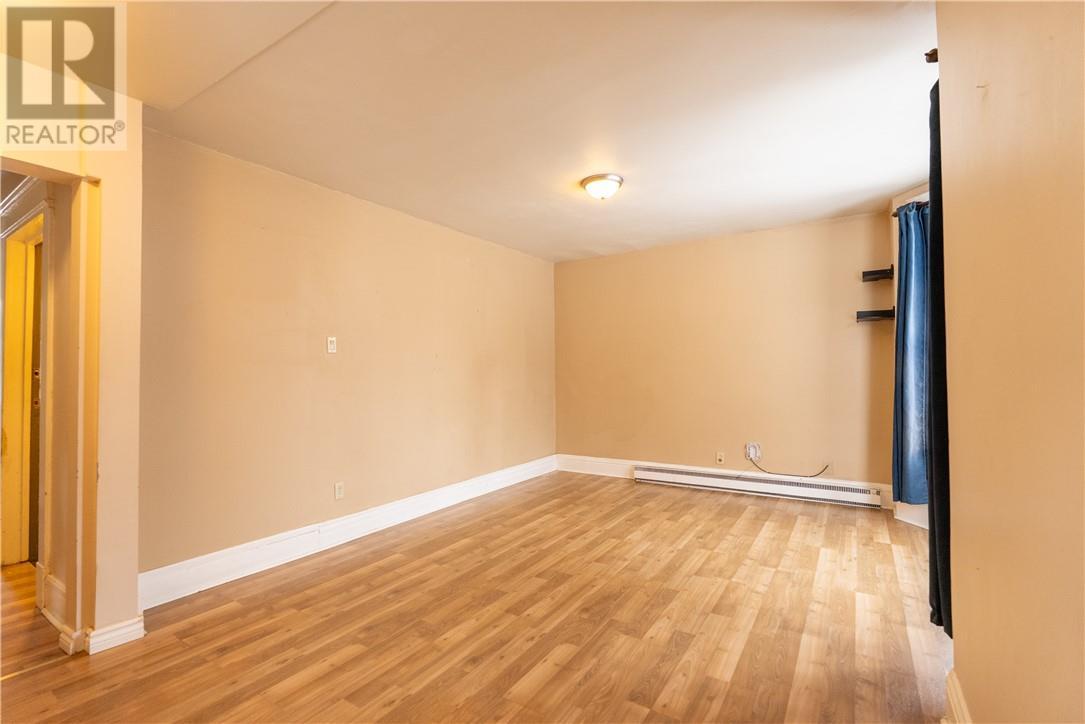 302 Cedar Street, Sudbury, ON - Indoor Photo Showing Other Room