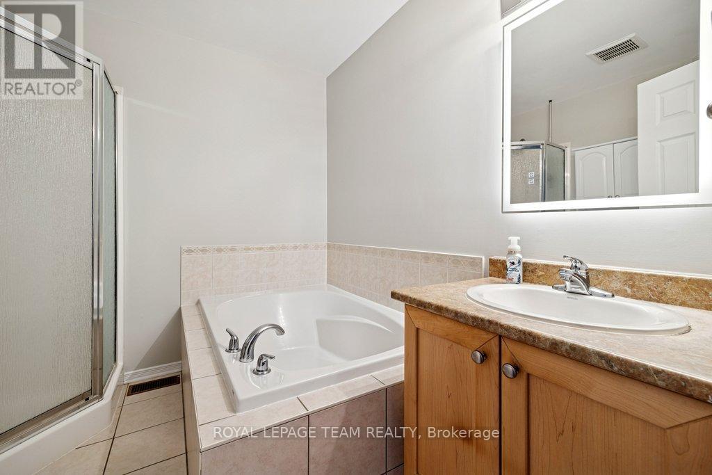 1493 Demeter Street, Ottawa, ON - Indoor Photo Showing Bathroom