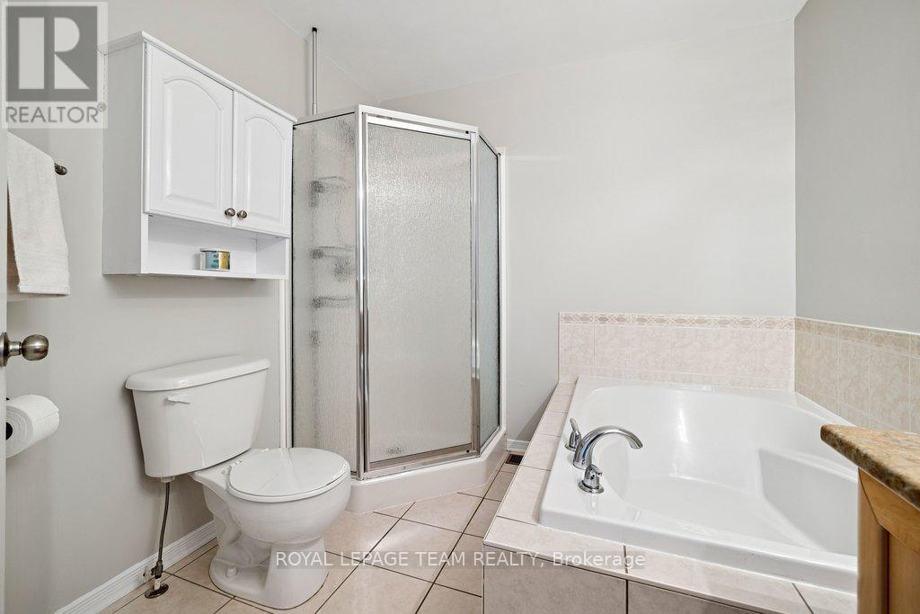 1493 Demeter Street, Ottawa, ON - Indoor Photo Showing Bathroom