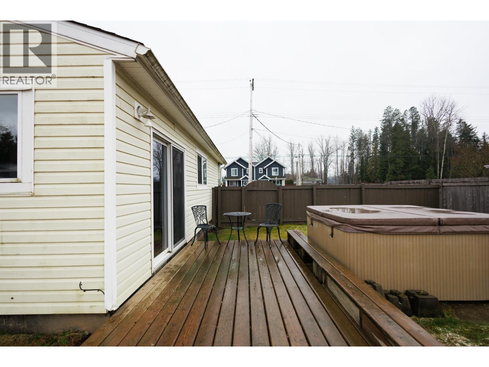 4638 Graham Avenue, Terrace, BC - Outdoor