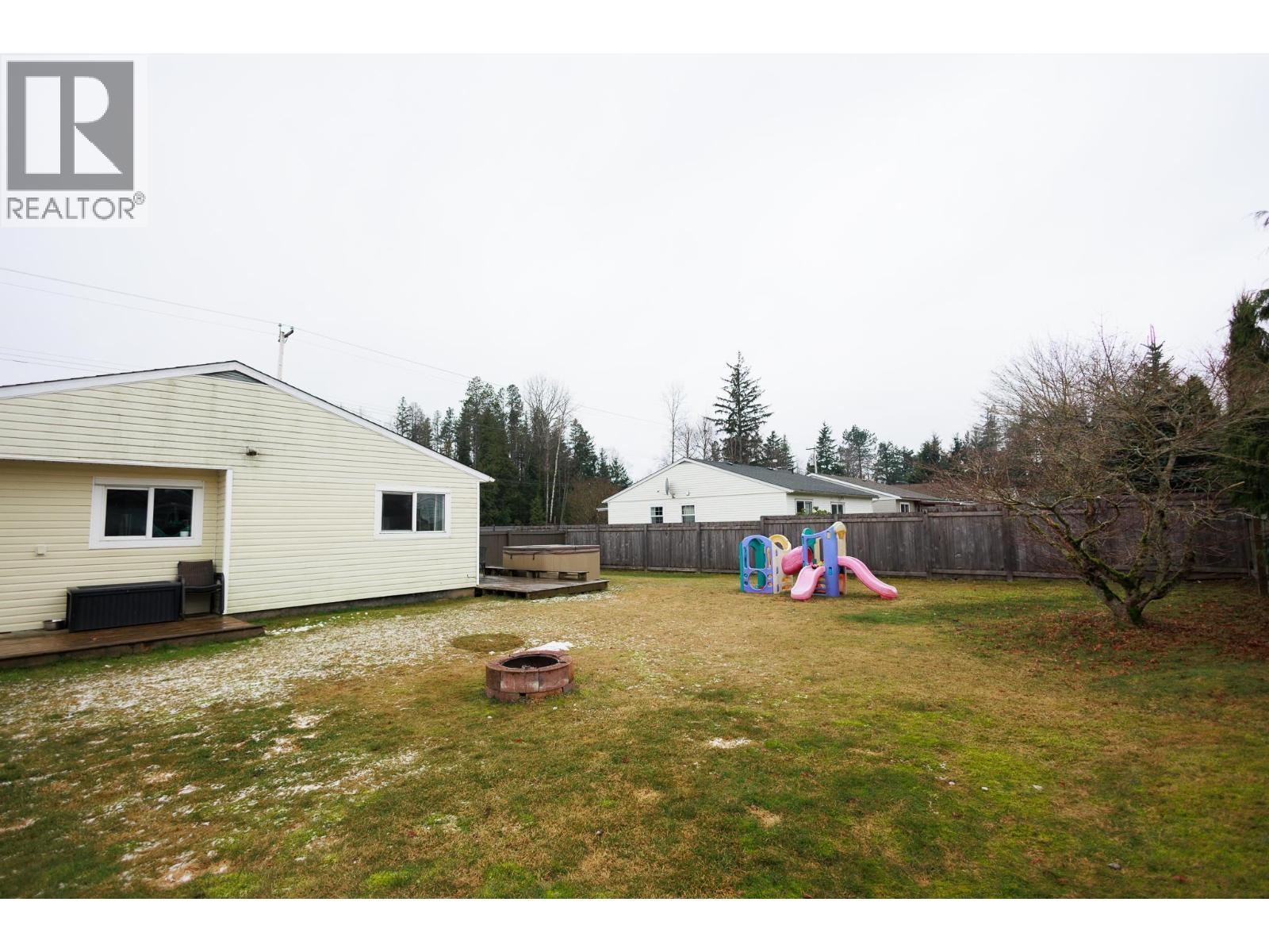4638 Graham Avenue, Terrace, BC - Outdoor