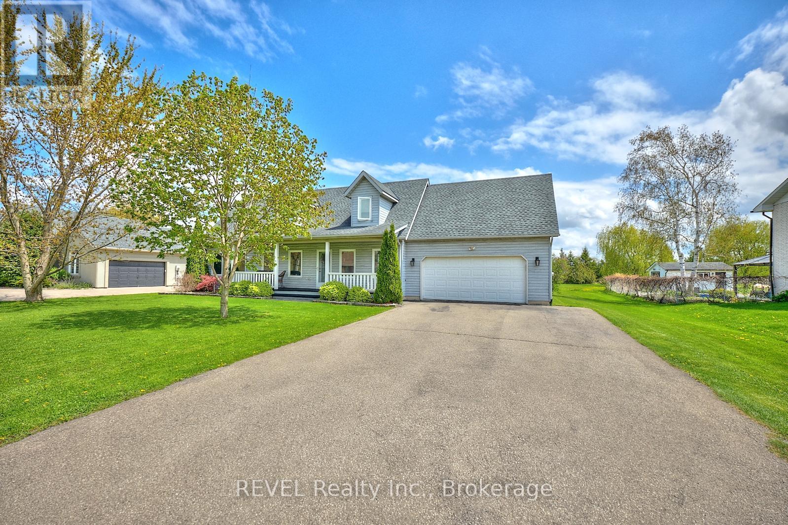 1452 Allanport Road, Thorold (Port Robinson), ON - Outdoor With Facade