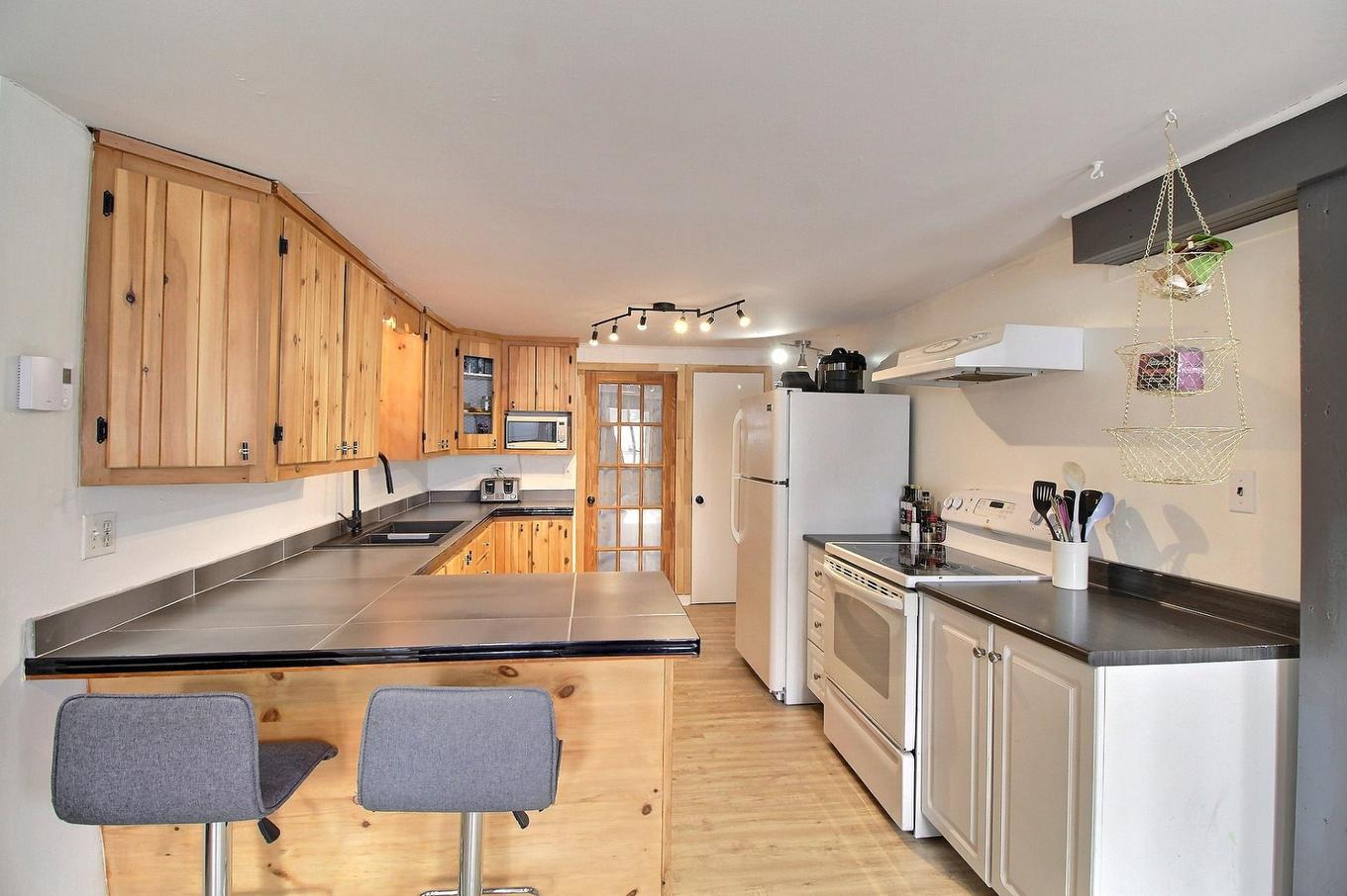 Kitchen - 810 - 814 Rue De L'Harricana, Malartic, QC - Indoor Photo Showing Kitchen With Double Sink