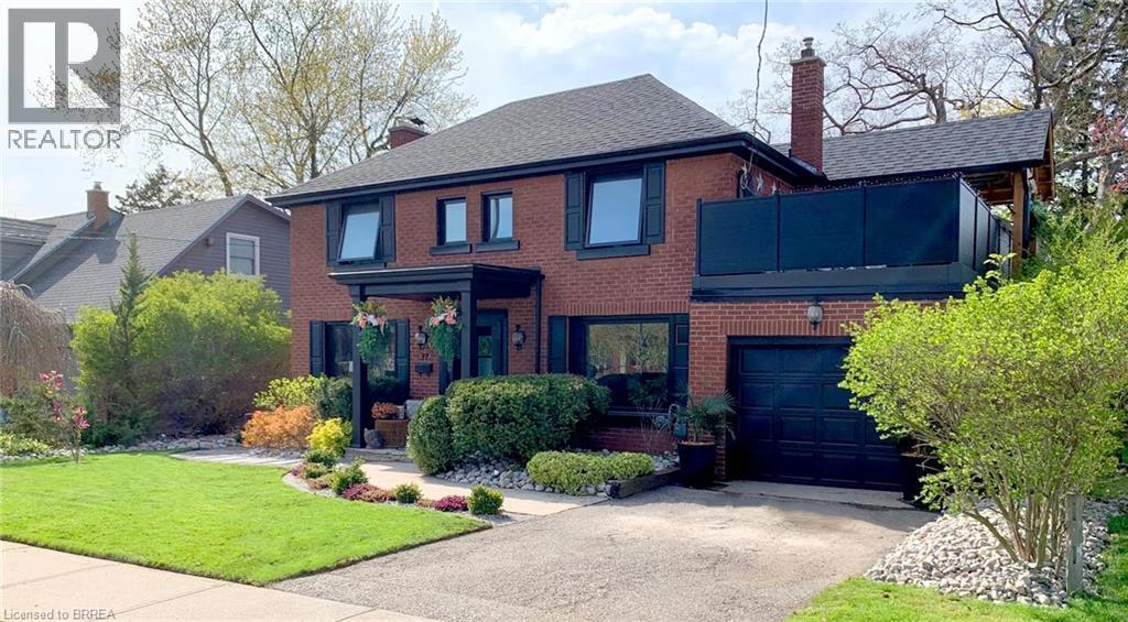 37 Elm Street, Brantford, ON - Outdoor With Facade