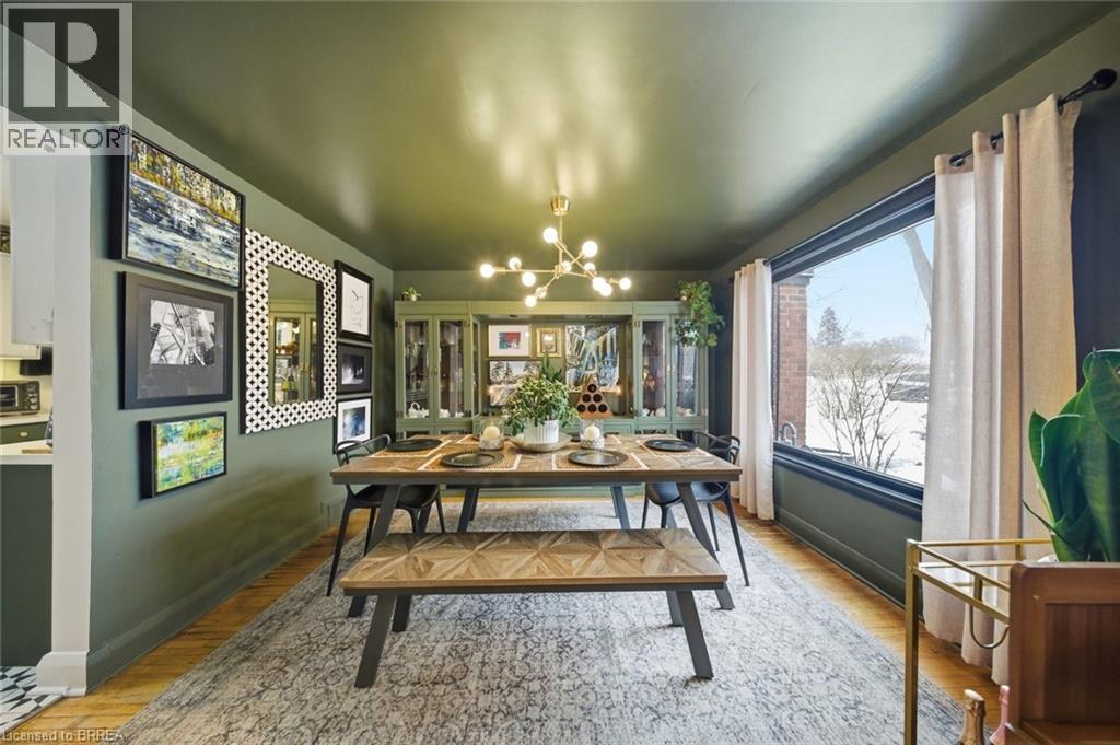 37 Elm Street, Brantford, ON - Indoor