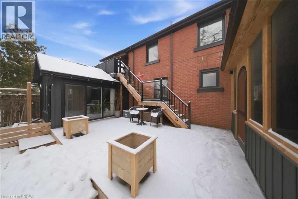 37 Elm Street, Brantford, ON - Outdoor With Exterior