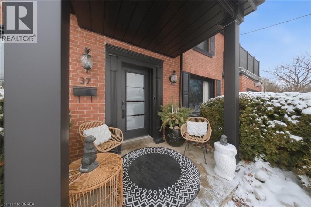 37 Elm Street, Brantford, ON - Outdoor With Exterior