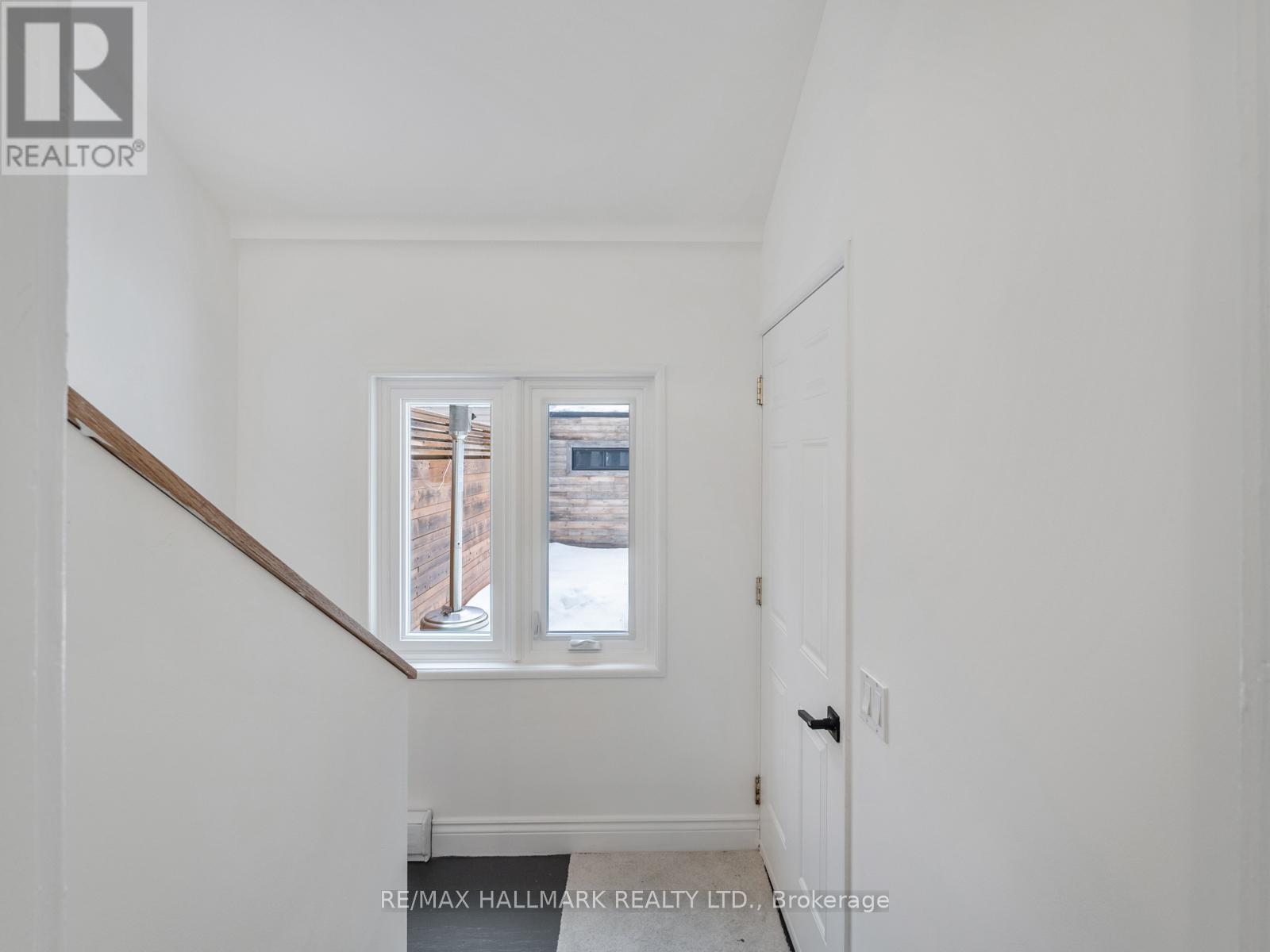 529 Logan Avenue, Toronto, ON - Indoor Photo Showing Other Room