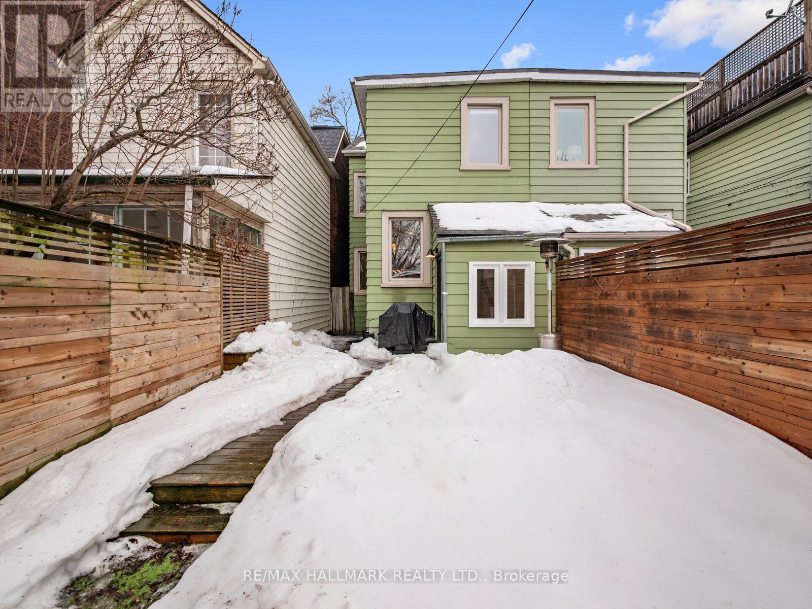 529 Logan Avenue, Toronto, ON - Outdoor