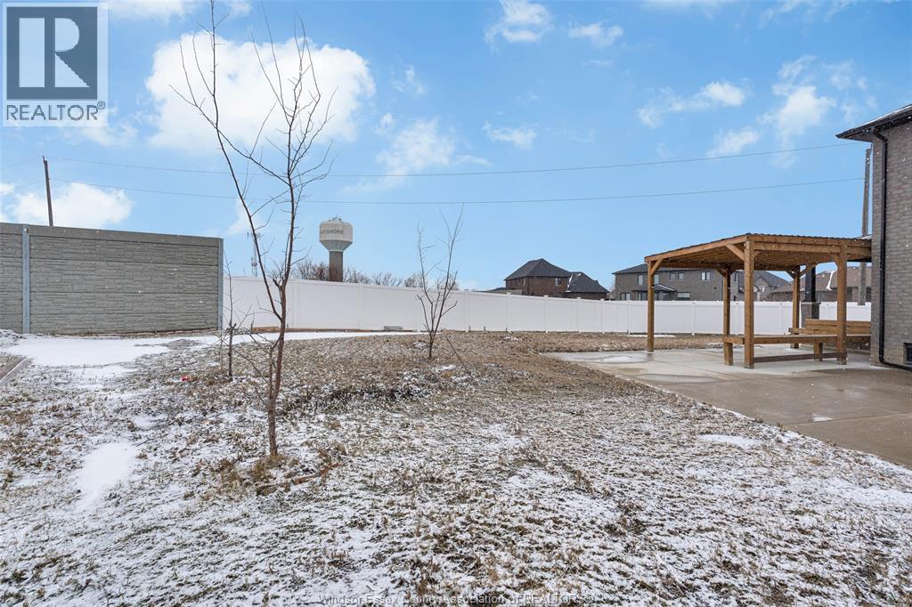 375 Water, Lakeshore, ON - Outdoor