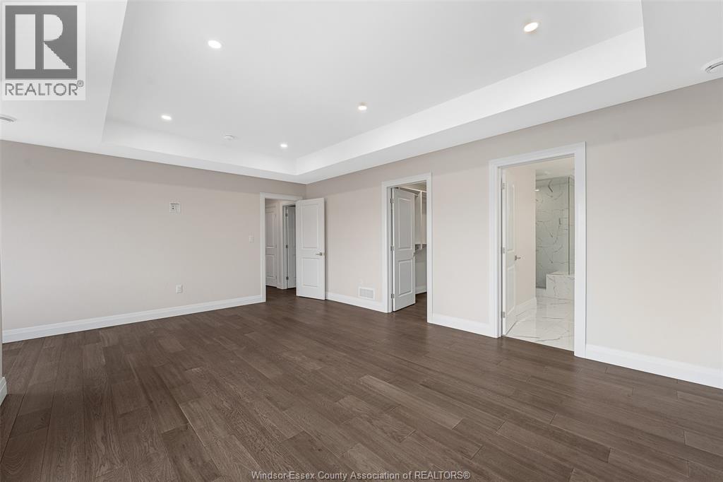 375 Water, Lakeshore, ON - Indoor Photo Showing Other Room