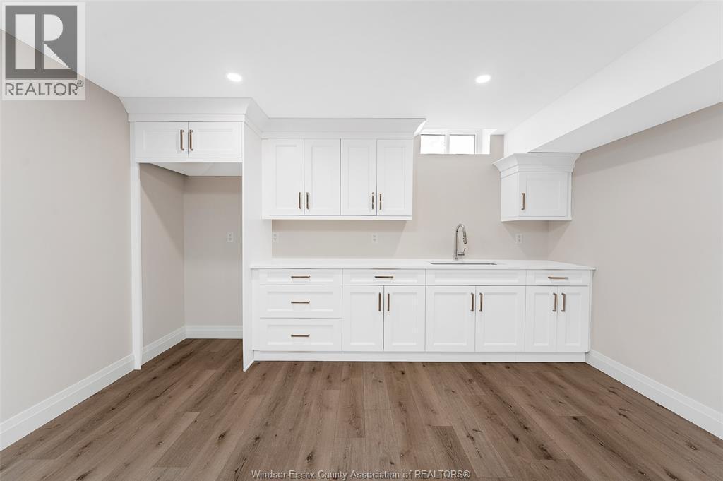 375 Water, Lakeshore, ON - Indoor