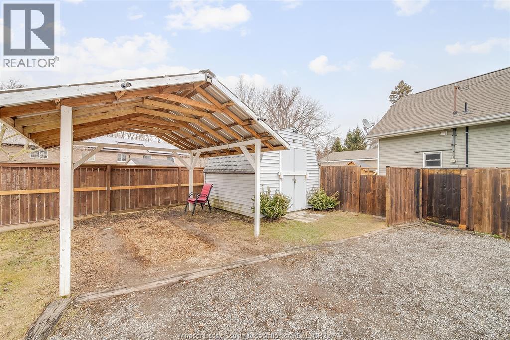 15 Smith Avenue, Leamington, ON - Outdoor