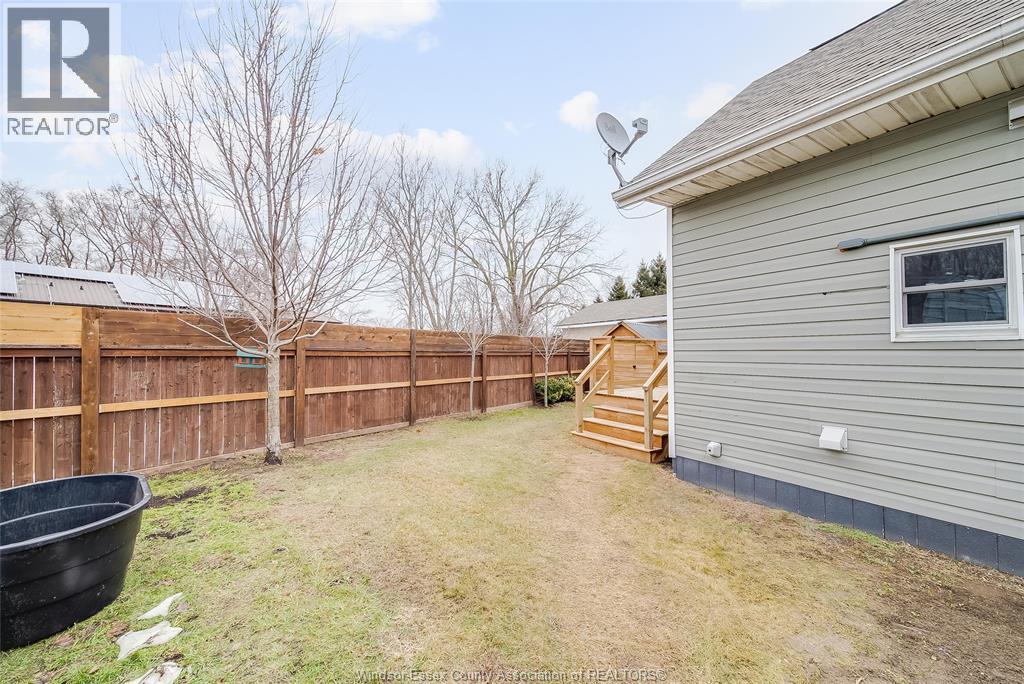 15 Smith Avenue, Leamington, ON - Outdoor