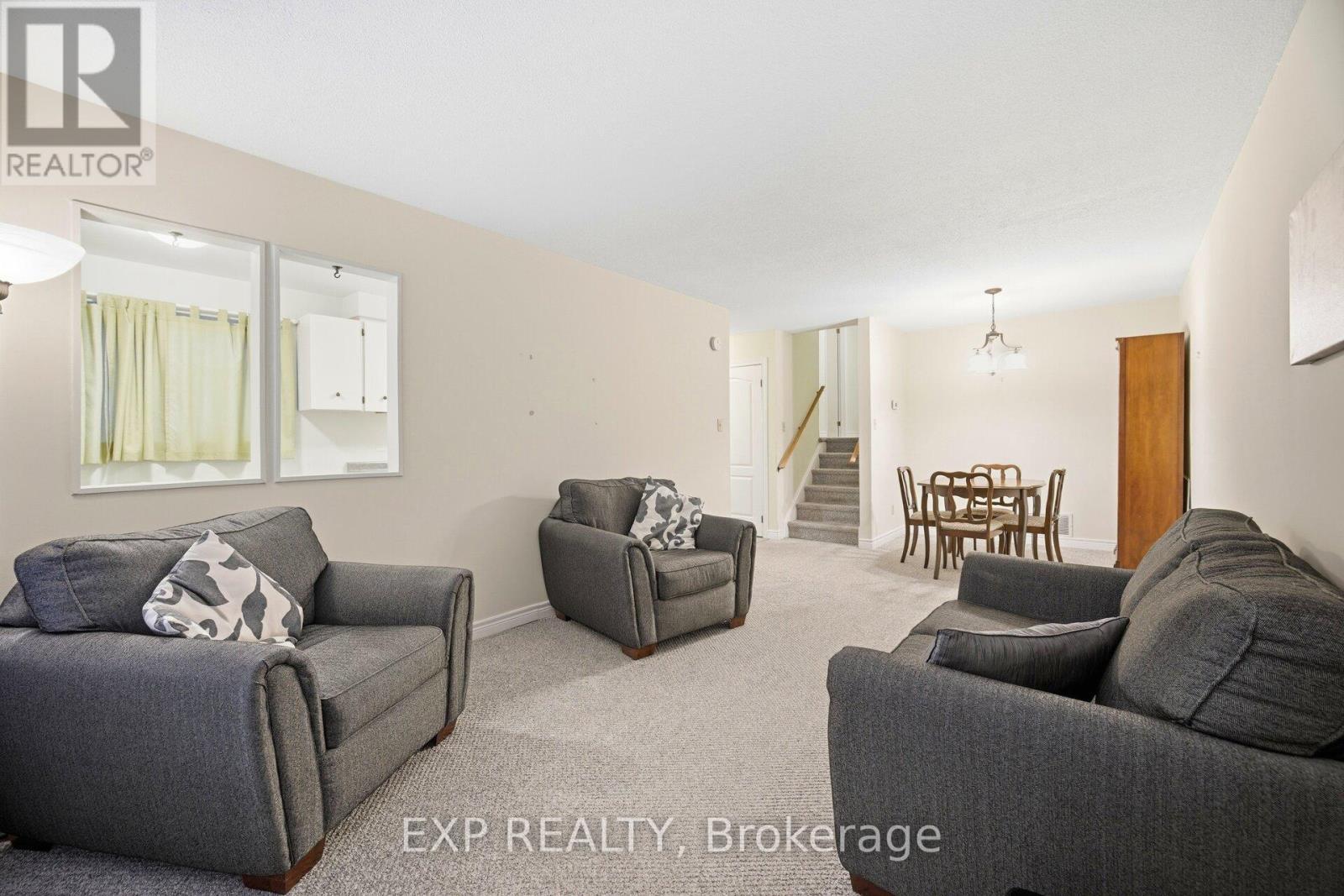 107 Archdekin Drive, Brampton, ON - Indoor Photo Showing Living Room